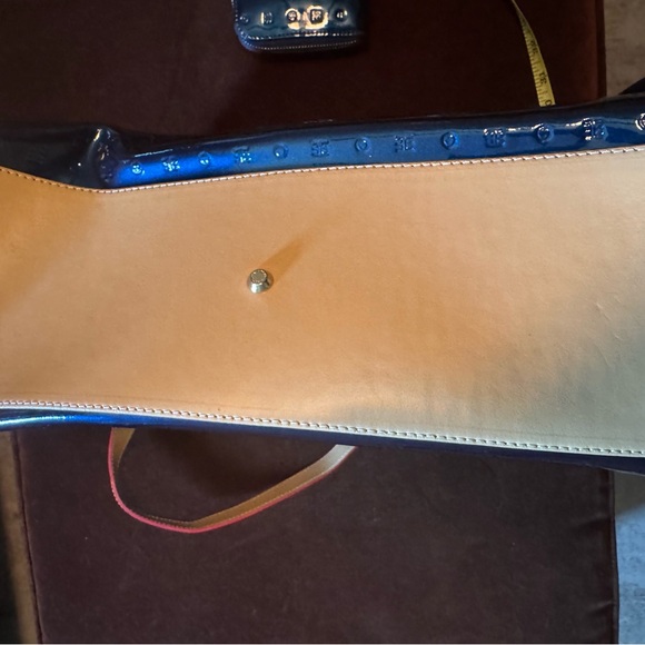 ARCADIA PATENT LEATHER LARGE SATCHEL HANDBAG PURSE - Navy/Tan Trim - Picture 11 of 16